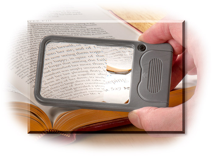MULTI-POWER LED LIGHTED MAGNIFIER - FITS IN POCKET - 2.5X / 4.5X / 6X POWER MAGNIFICATION - ACRYLIC 